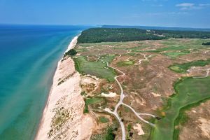 Arcadia Bluffs (Bluffs) 12th Aerial